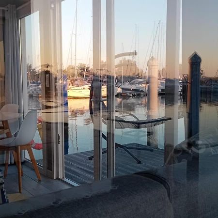 Marina Degli Estensi Floating Resort 里杜德里伊斯坦西 外观 照片