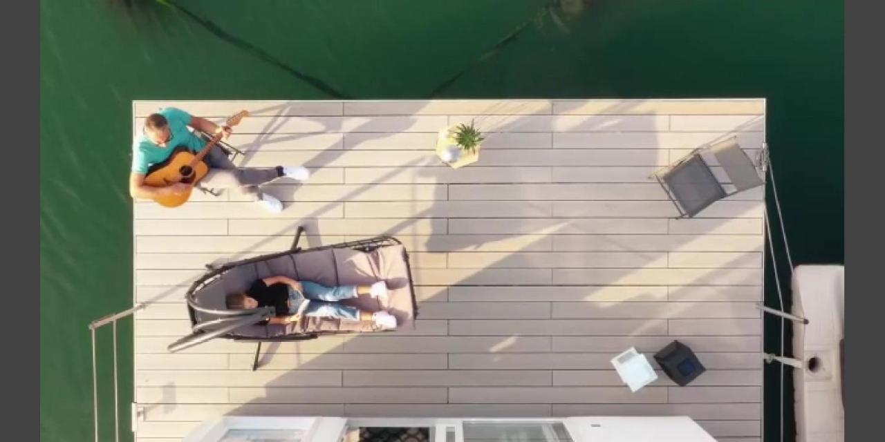 Marina Degli Estensi Floating Resort 里杜德里伊斯坦西 外观 照片