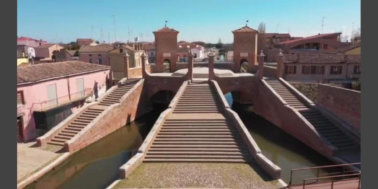 Marina Degli Estensi Floating Resort 里杜德里伊斯坦西 外观 照片