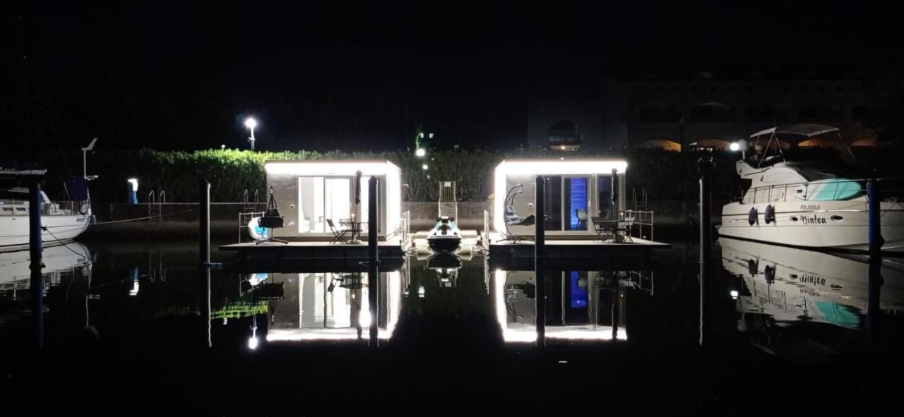 Marina Degli Estensi Floating Resort 里杜德里伊斯坦西 外观 照片