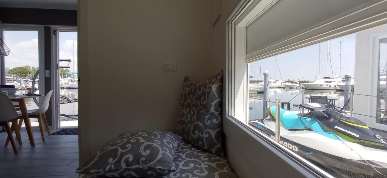 Marina Degli Estensi Floating Resort 里杜德里伊斯坦西 外观 照片