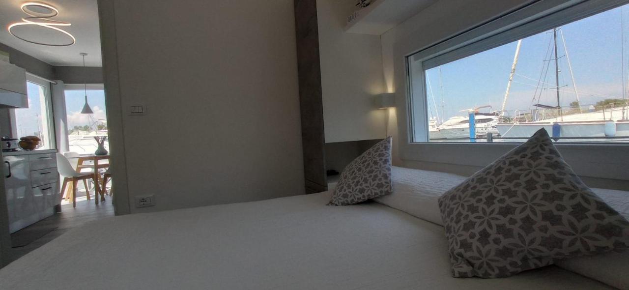 Marina Degli Estensi Floating Resort 里杜德里伊斯坦西 外观 照片